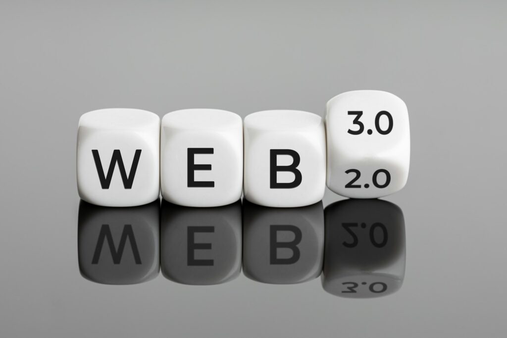 Changing from web 2.0 to web 3.0 concept